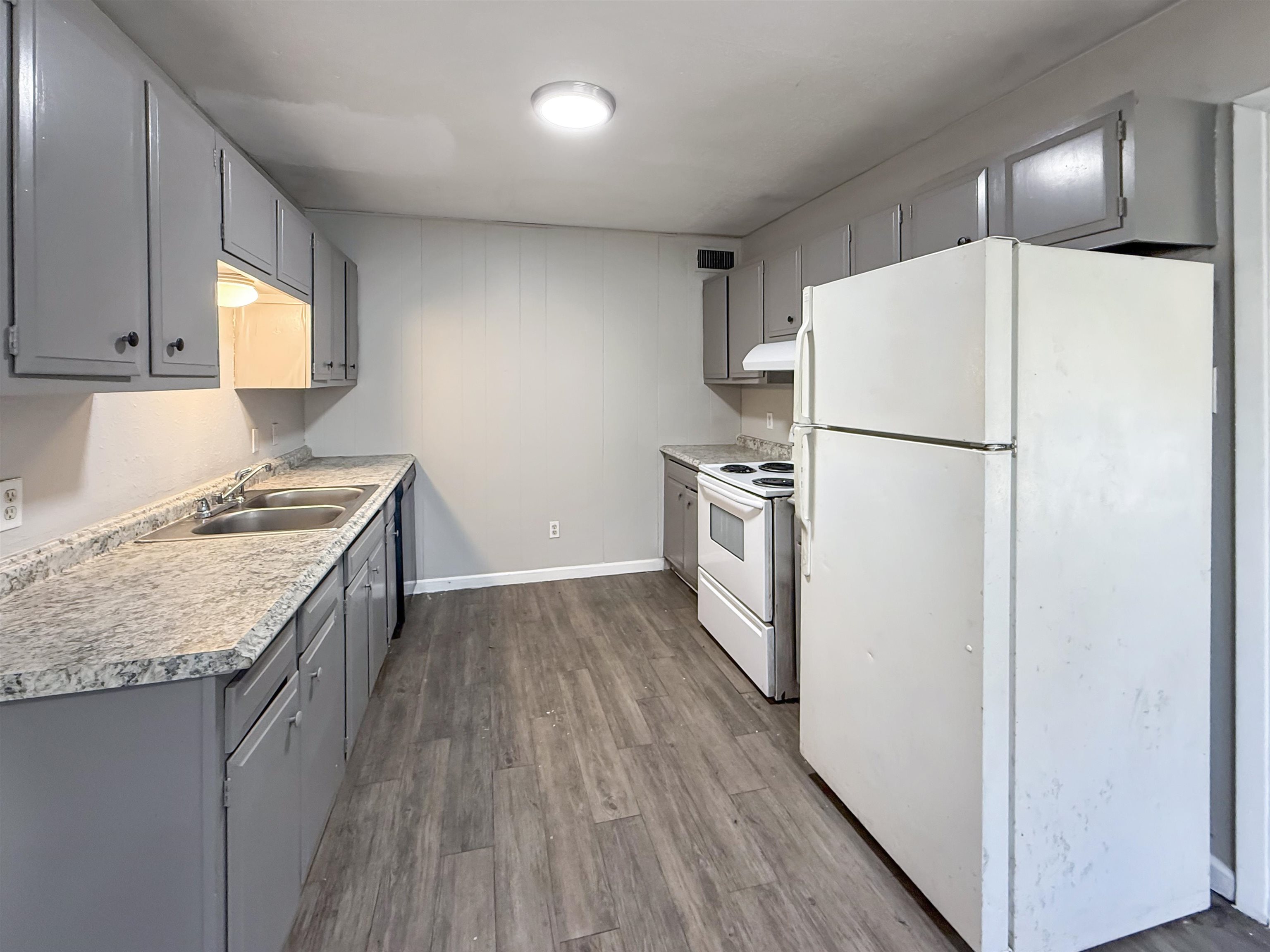 655 Adams Street Beaumont, TX 77705 - Photo 4 of 8