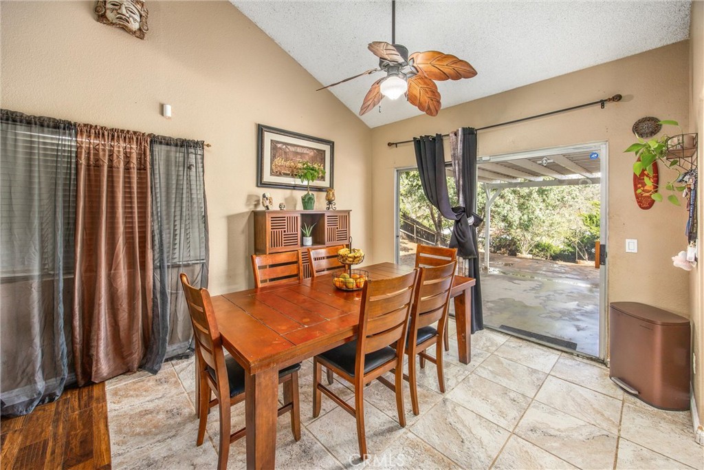 20734 Como Street Wildomar, CA 92595 - Photo 8 of 40