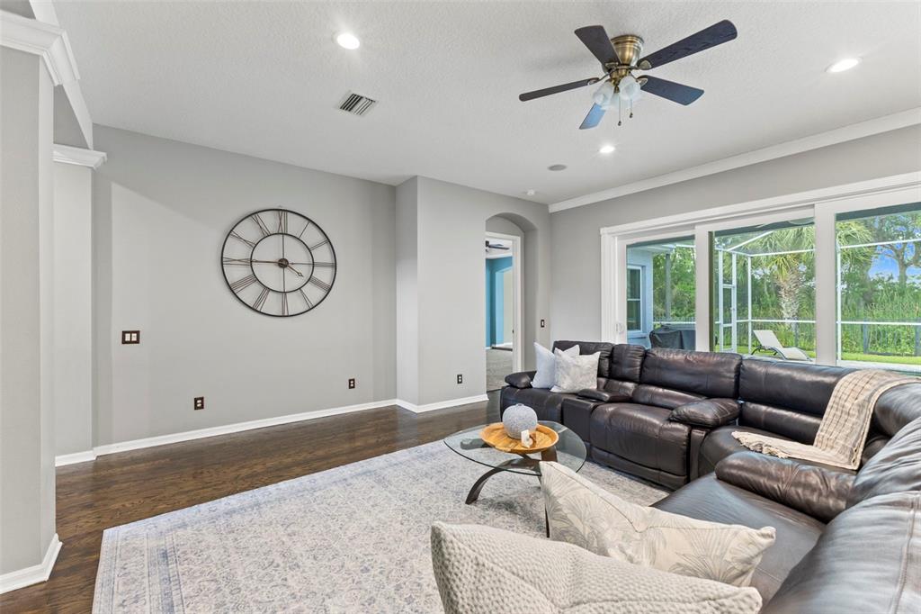 11621 Renaissance View Court Tampa, FL 33626 - Photo 8 of 32