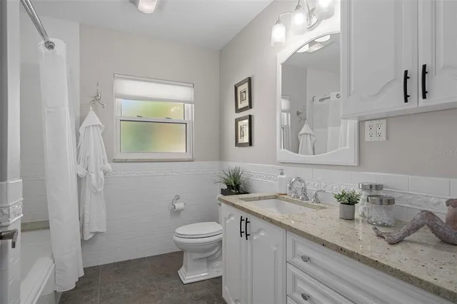 $1,450,000 | 105 17th Avenue Northeast, St. Petersburg, FL 33704