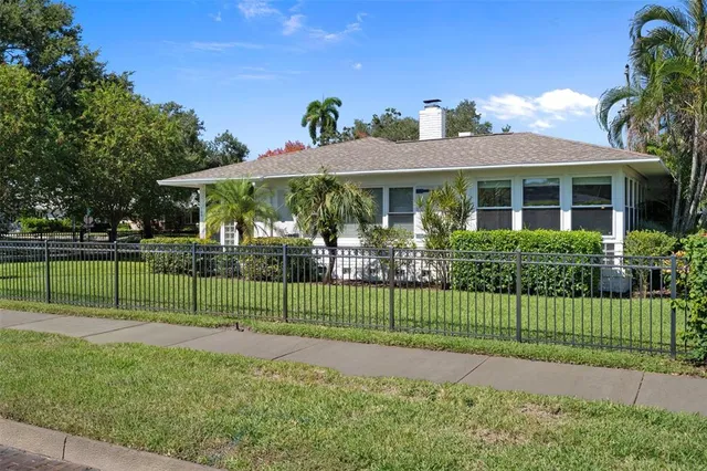 $1,450,000 | 105 17th Avenue Northeast, St. Petersburg, FL 33704