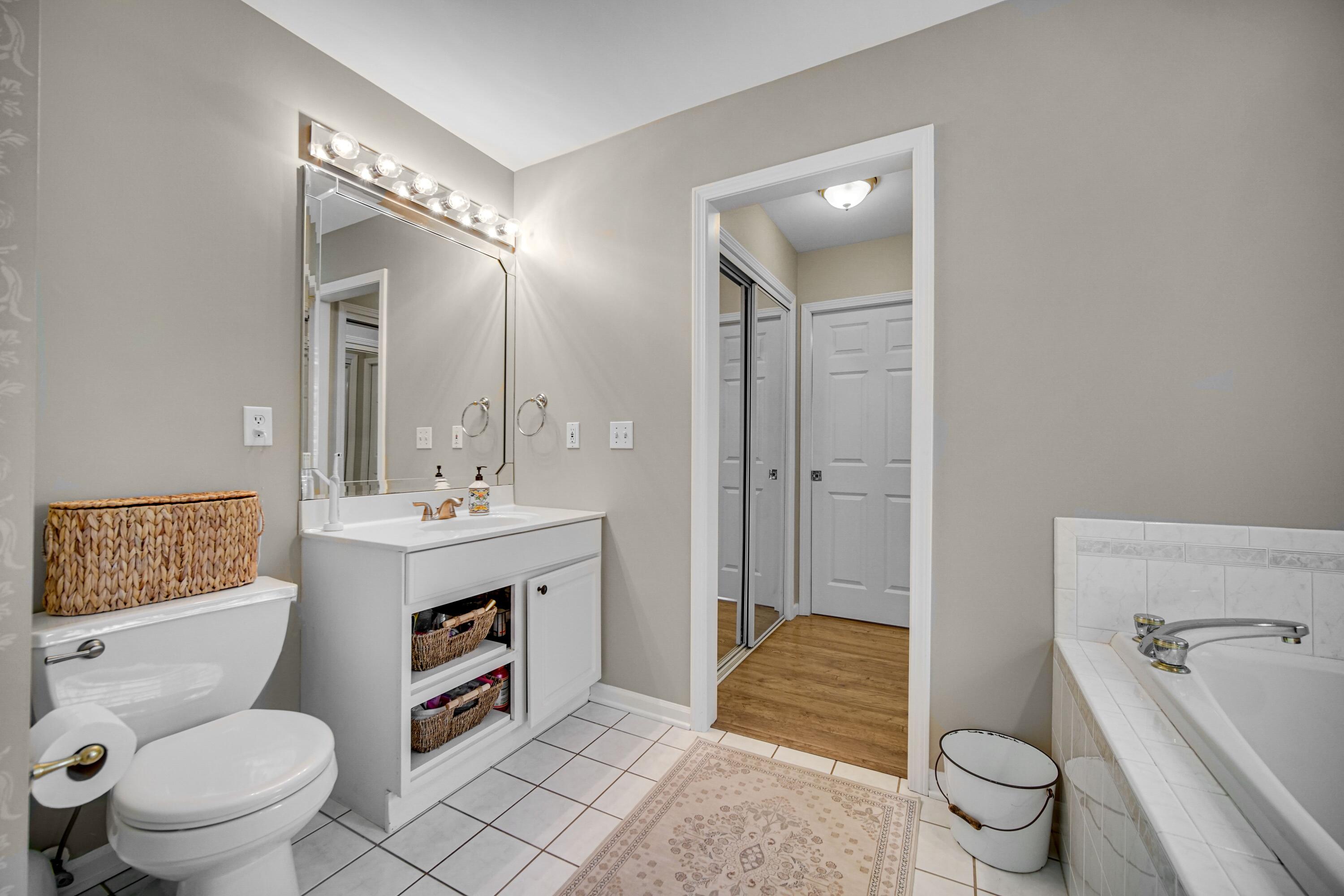 950 Port Circle Hobart, IN 46342 - Photo 12 of 23 3000x2000