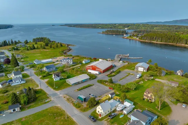 $4,950,000 | 88 Sargent Street, Winter Harbor, ME 04693