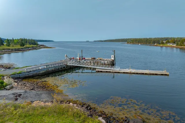 $4,950,000 | 88 Sargent Street, Winter Harbor, ME 04693