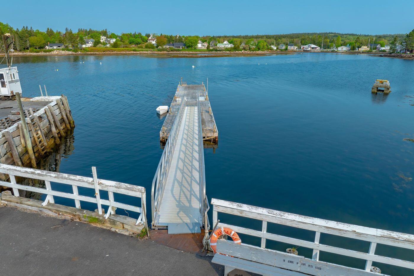 88 Sargent Street Winter Harbor, ME 04693 - Photo 15 of 16 W16-ME2793-15-WHMC-DTP