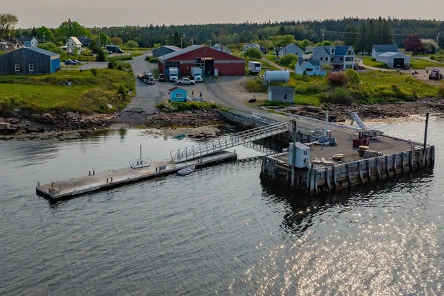 $4,950,000 | 88 Sargent Street, Winter Harbor, ME 04693
