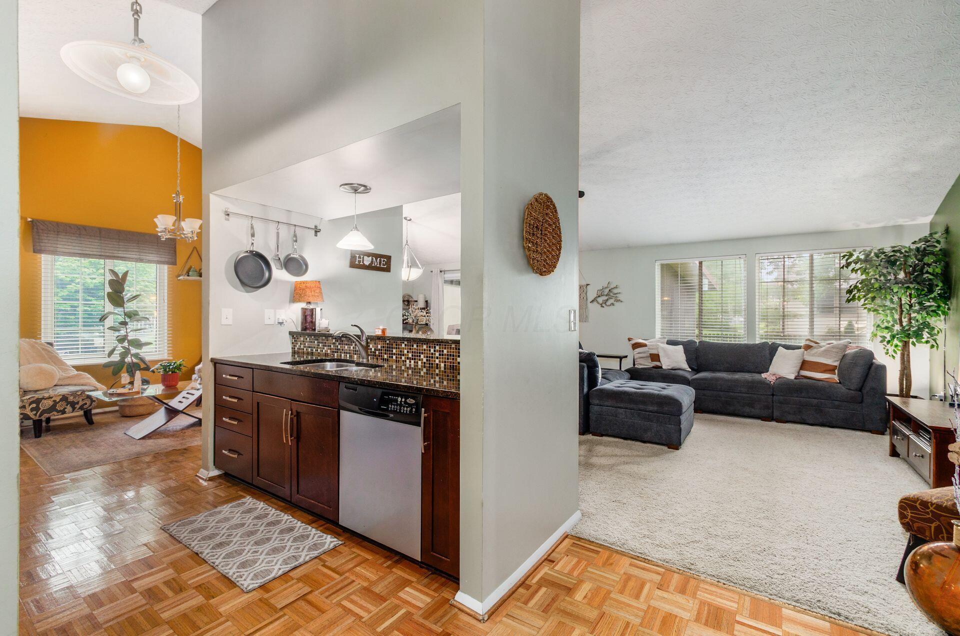 3872 Ramblehurst Road Columbus, OH 43221 - Photo 9 of 41 010__K 3872 Ramblehurst Rd006