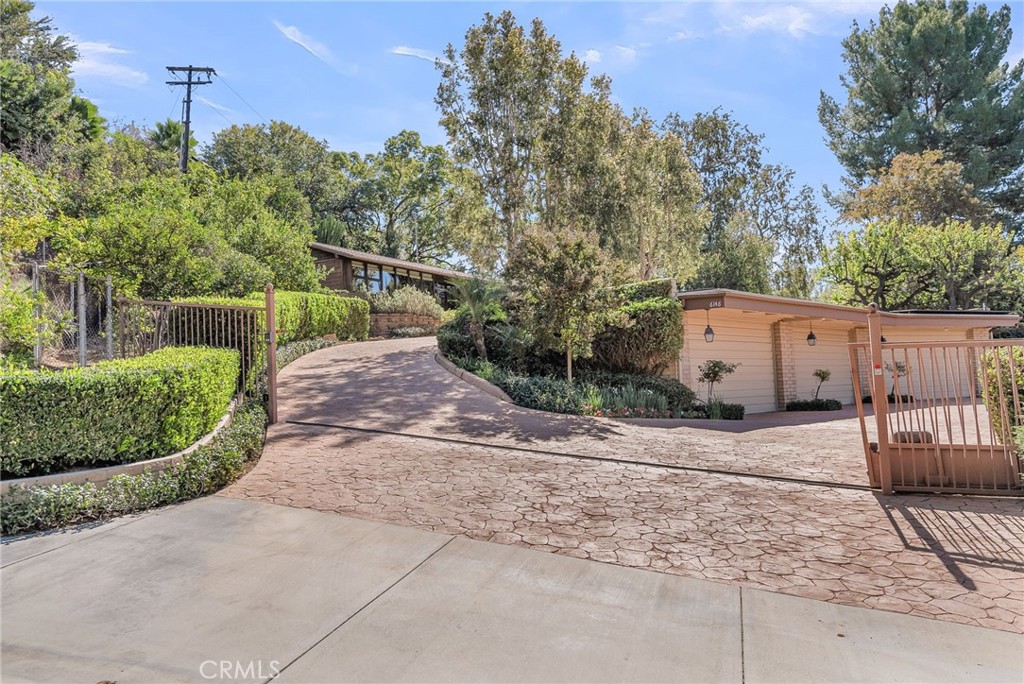 6146 Hawarden Drive Riverside, CA 92506 - Photo 9 of 75