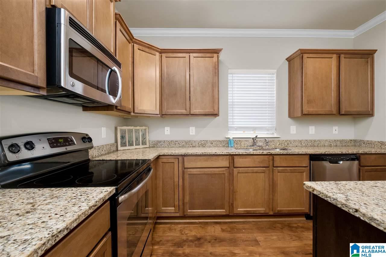 228 Falling Waters Way Alabaster, AL 35114 - Photo 15 of 37