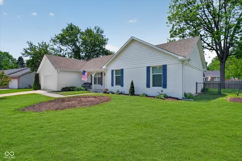 $359,900 | 12764 Charing Cross Road, Carmel, IN 46033