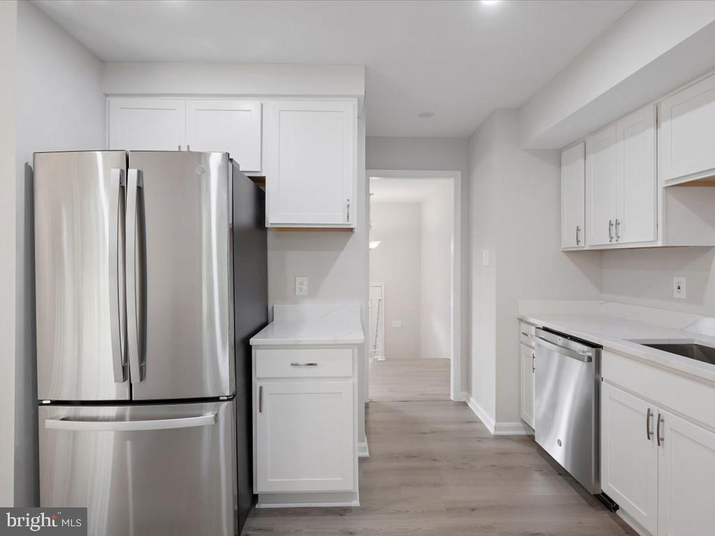 7386 Roxbury Avenue Manassas, VA 20109 - Photo 13 of 39 Gallery Image 13
