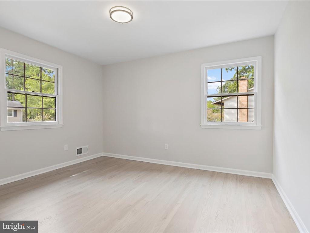 7386 Roxbury Avenue Manassas, VA 20109 - Photo 19 of 39 Gallery Image 19