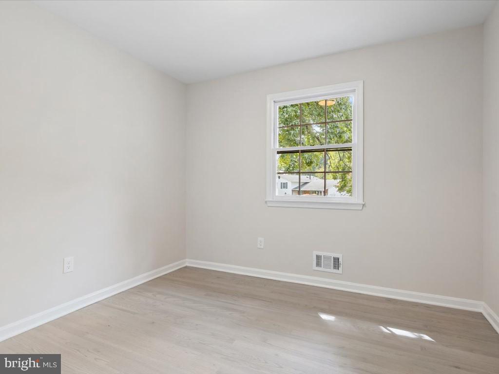 7386 Roxbury Avenue Manassas, VA 20109 - Photo 21 of 39 Gallery Image 21