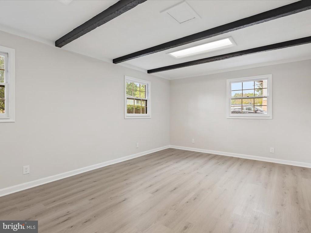 7386 Roxbury Avenue Manassas, VA 20109 - Photo 25 of 39 Gallery Image 25