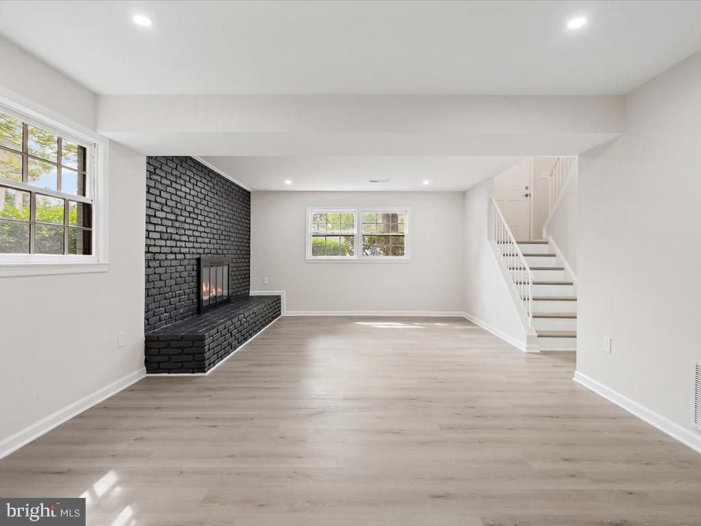 7386 Roxbury Avenue Manassas, VA 20109 - Photo 28 of 39 Gallery Image 28