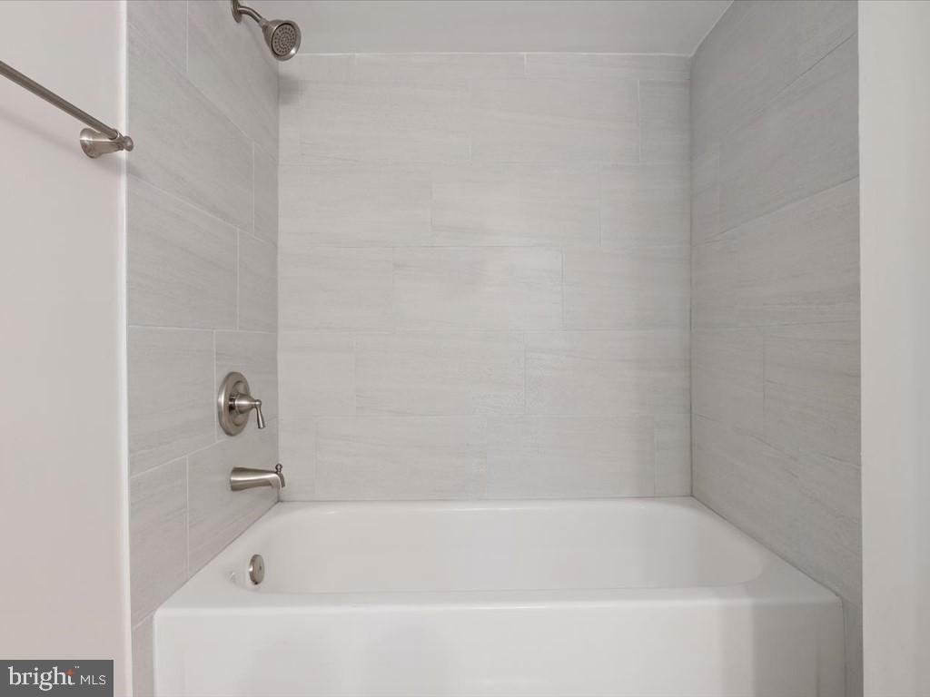 7386 Roxbury Avenue Manassas, VA 20109 - Photo 31 of 39 Gallery Image 31