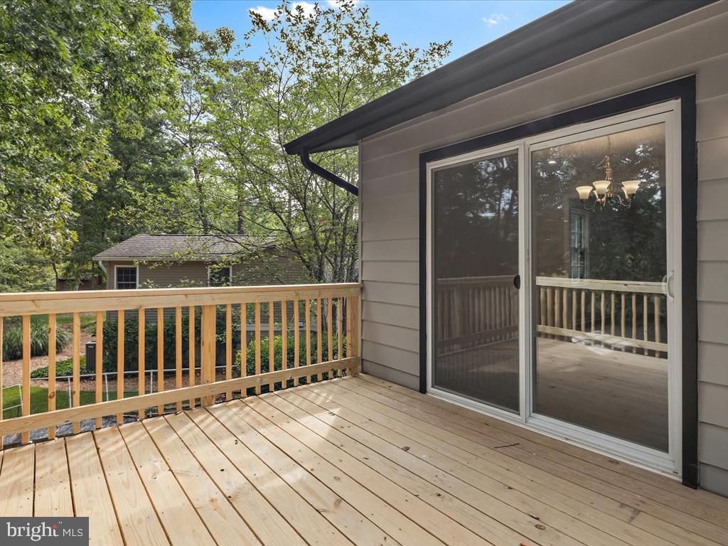 7386 Roxbury Avenue Manassas, VA 20109 - Photo 33 of 39 Gallery Image 33