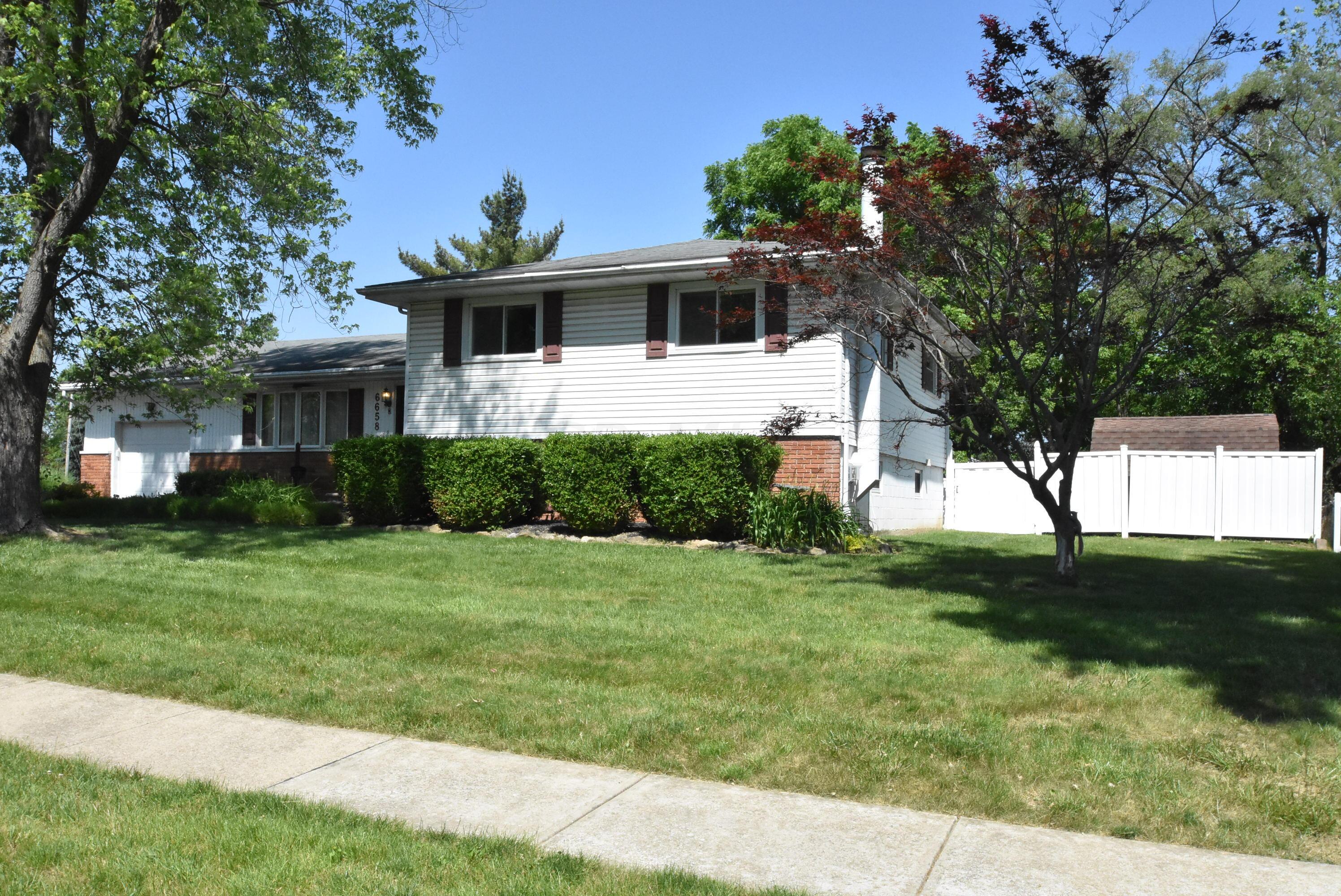 6658 Red Fox Road Reynoldsburg, OH 43068 - Photo 2 of 46 Large Corner Lot awaits you