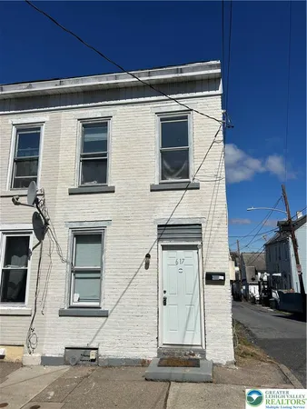 $1,295 | 617 Itaska Street, Bethlehem, PA 18015