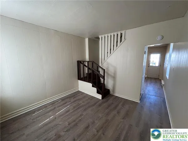 $1,375 | 617 Itaska Street, Bethlehem, PA 18015