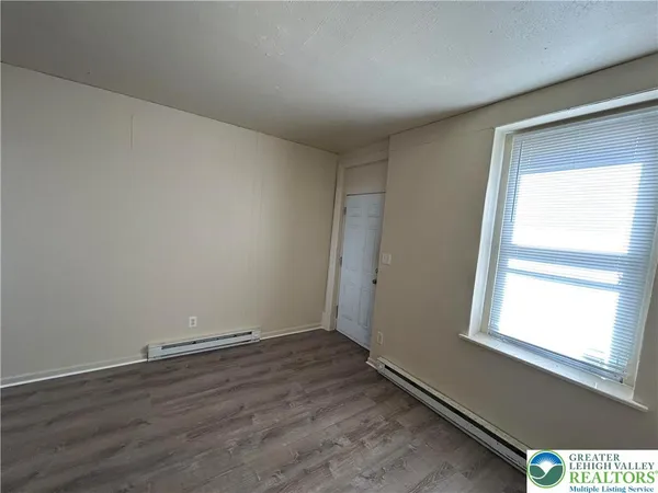 $1,375 | 617 Itaska Street, Bethlehem, PA 18015