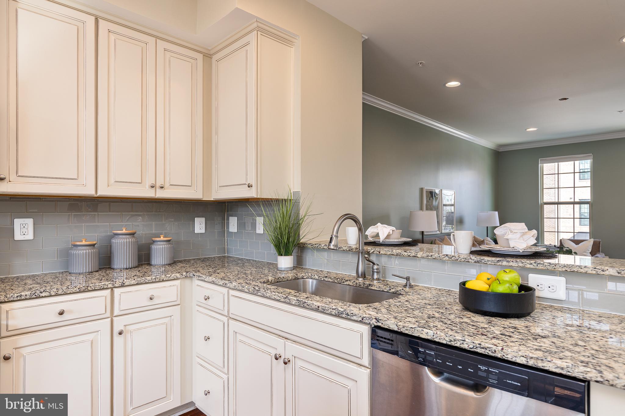 1002 Rutland Avenue Baltimore, MD 21205 - Photo 16 of 45