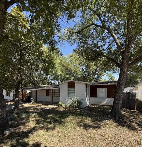 $195,000 | 1415 Swiss Street, Arlington, TX 76010