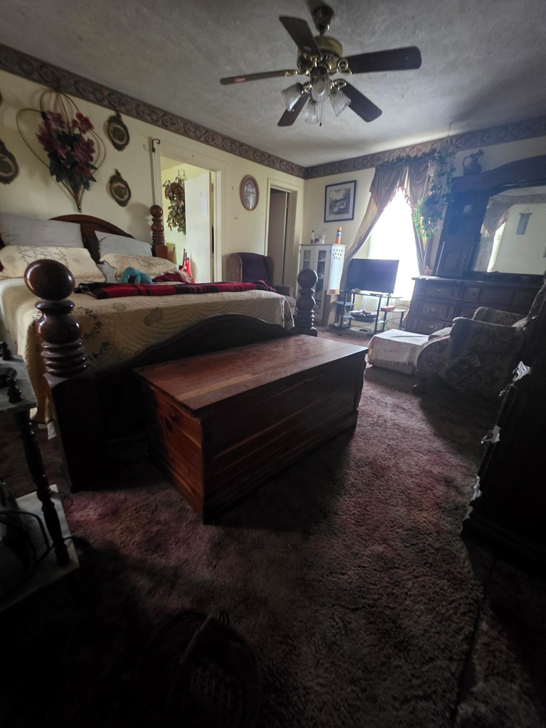 1352 24th Street Columbus, GA 31901 - Photo 6 of 18 a room with bed and window