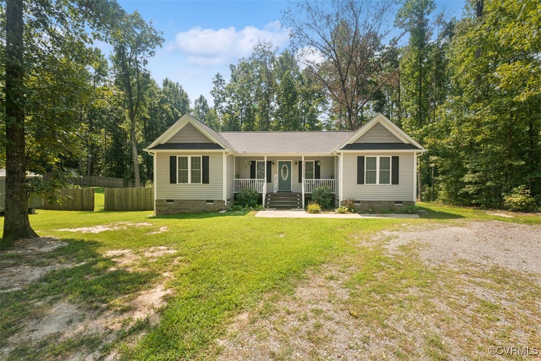 228 Pine Ridge Road Aylett, VA 23009 - Photo 1 of 25 Ranch-style house featuring a front lawn and a por