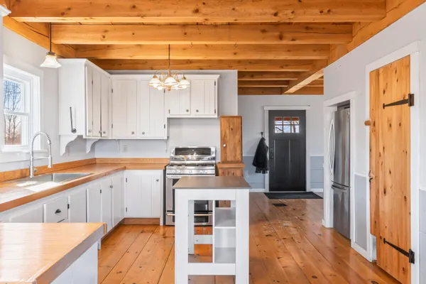$419,900 | 635 Blinn Hill Road, Pittston, ME 04345