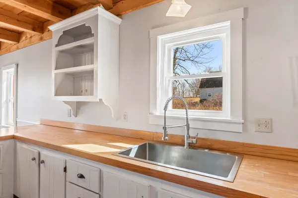 $419,900 | 635 Blinn Hill Road, Pittston, ME 04345