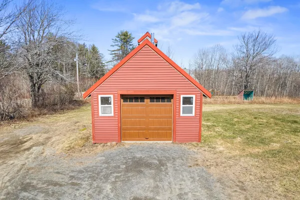 $419,900 | 635 Blinn Hill Road, Pittston, ME 04345