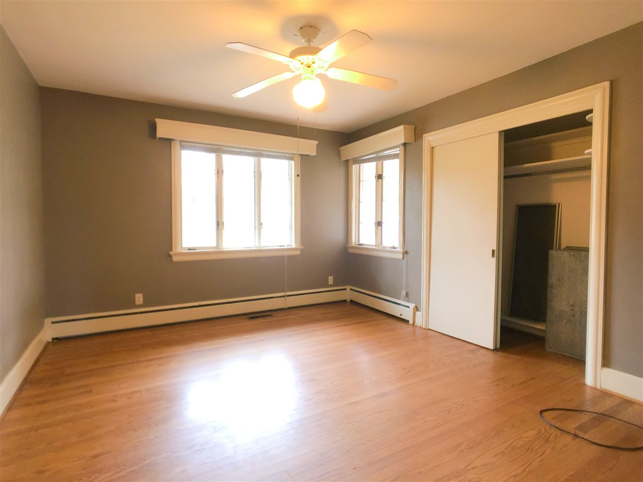 814 Woodburn Road Raleigh, NC 27605 - Photo 7 of 12 Photo 7
