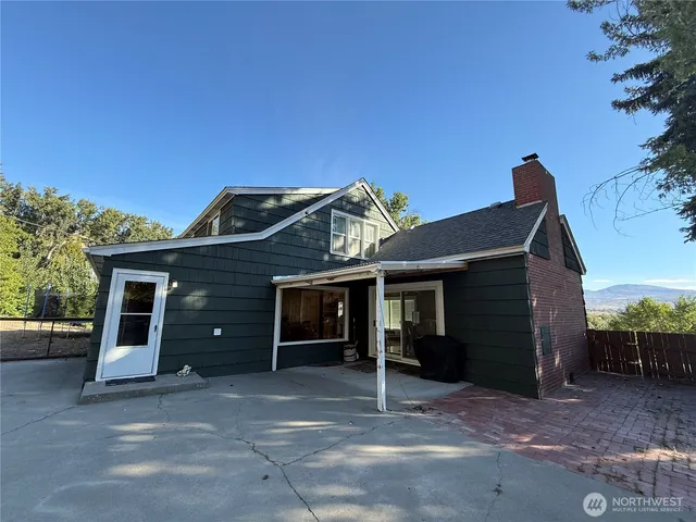 a backyard of a house