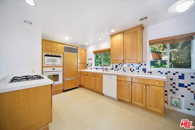 $965,000 | 3870 Udell Court, Los Angeles, CA 90027