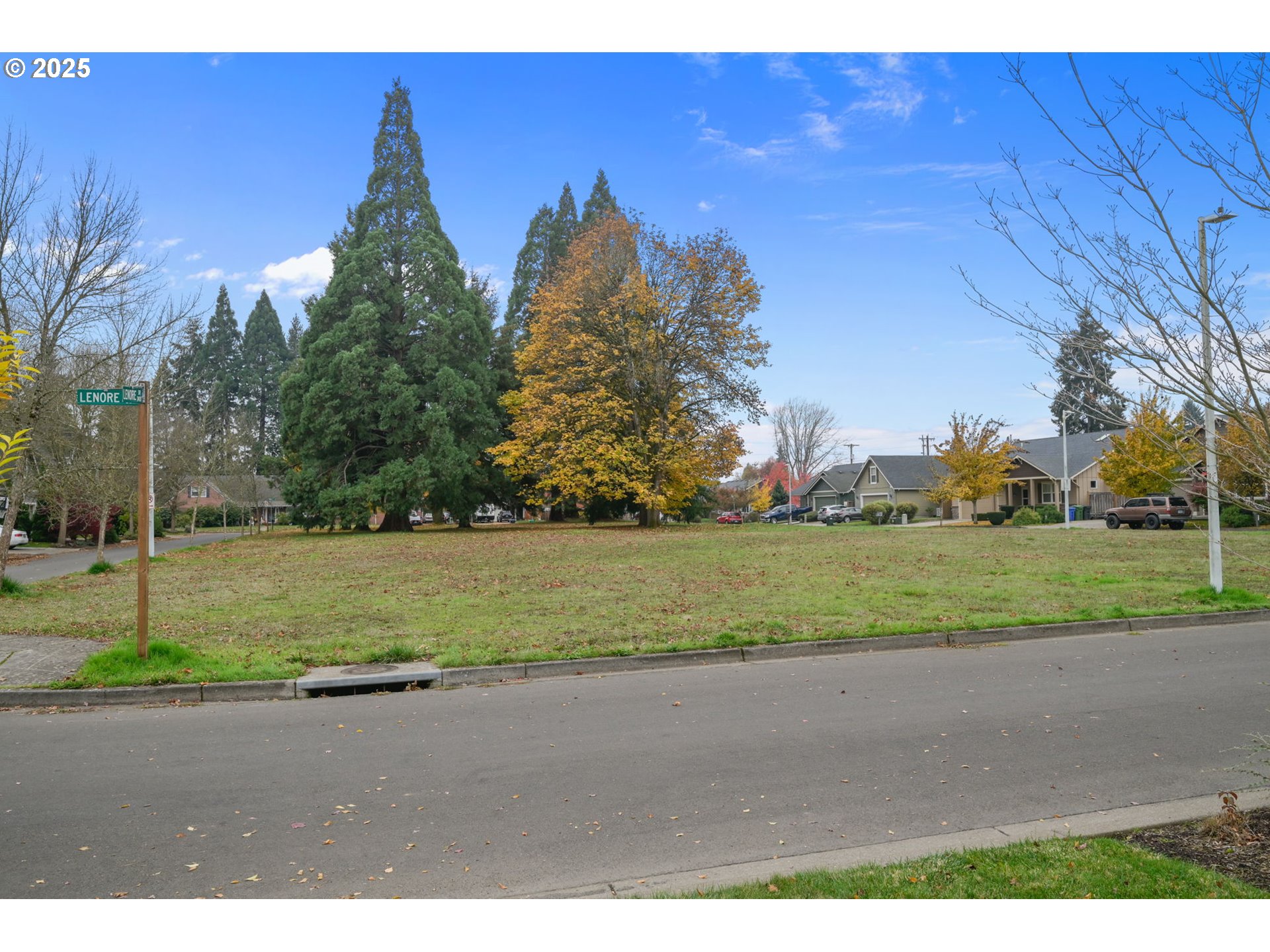 303 Lenore Loop Eugene, OR 97404 - Photo 35 of 41