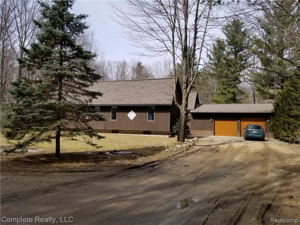 8356 West Frances Road Flushing, MI 48433 - Photo 1 of 78 20190327_145128.jpg