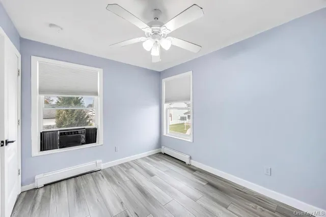 $649,000 | 297 Catskill Avenue, Lindenhurst, NY 11757