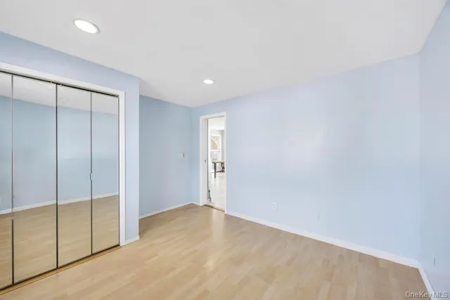 $649,000 | 297 Catskill Avenue, Lindenhurst, NY 11757