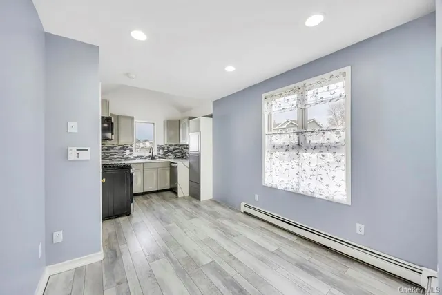 $649,000 | 297 Catskill Avenue, Lindenhurst, NY 11757