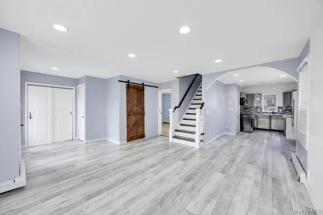 $649,000 | 297 Catskill Avenue, Lindenhurst, NY 11757