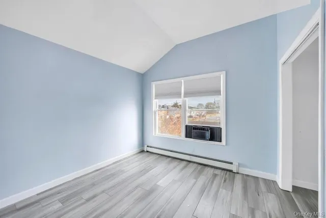 $649,000 | 297 Catskill Avenue, Lindenhurst, NY 11757