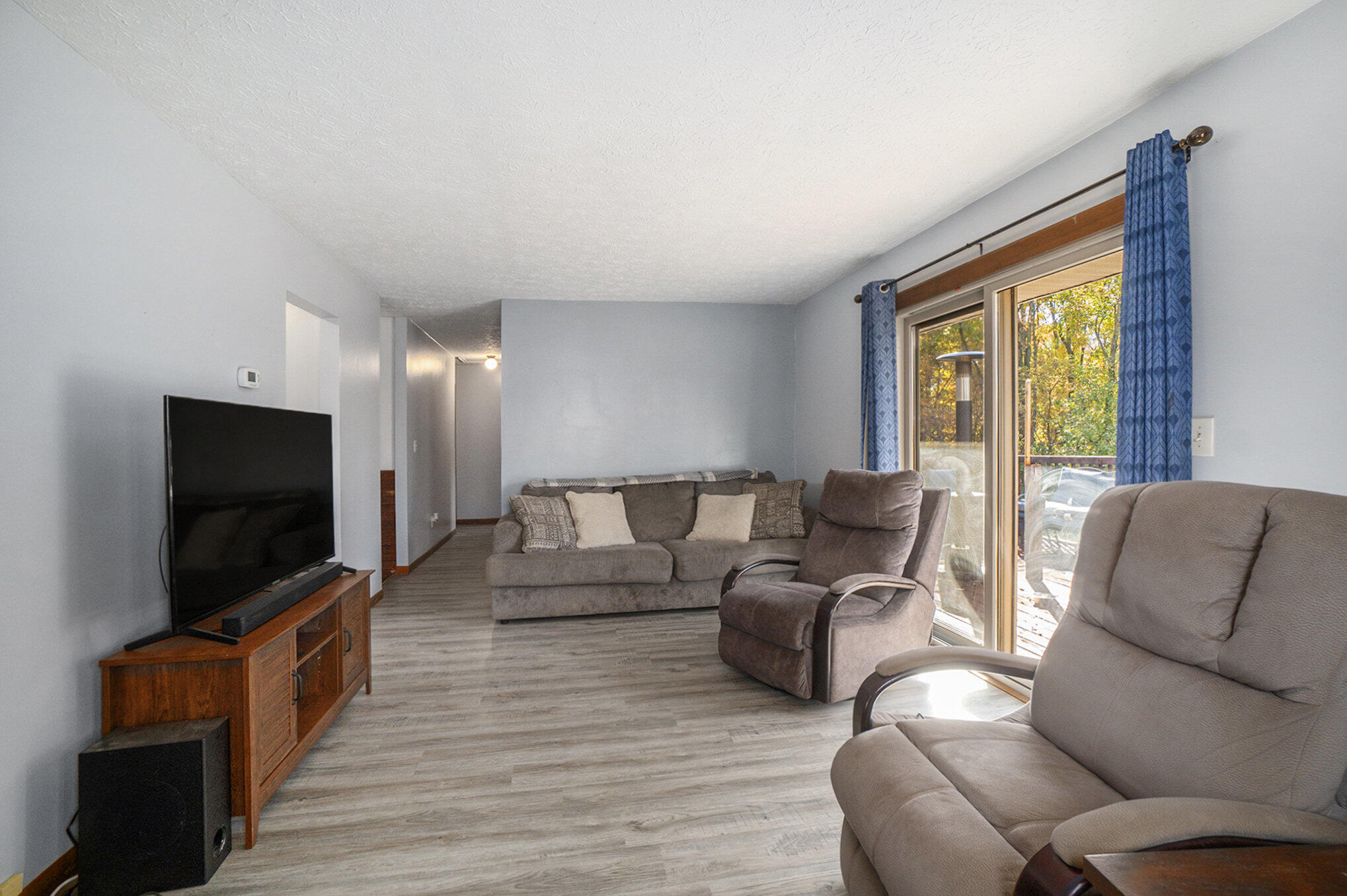 1695 Pifer Road Delton, MI 49046 - Photo 9 of 22 014_pifer_355
