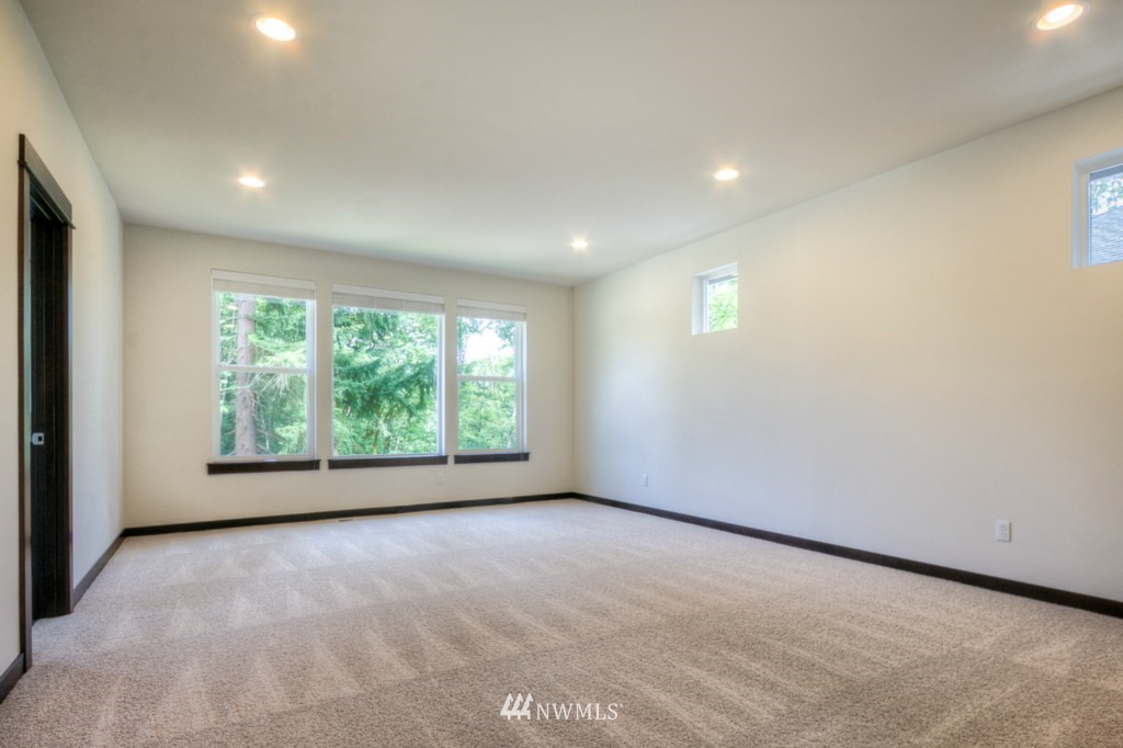 17511 3rd Avenue Southeast Bothell, WA 98012 - Photo 3 of 6