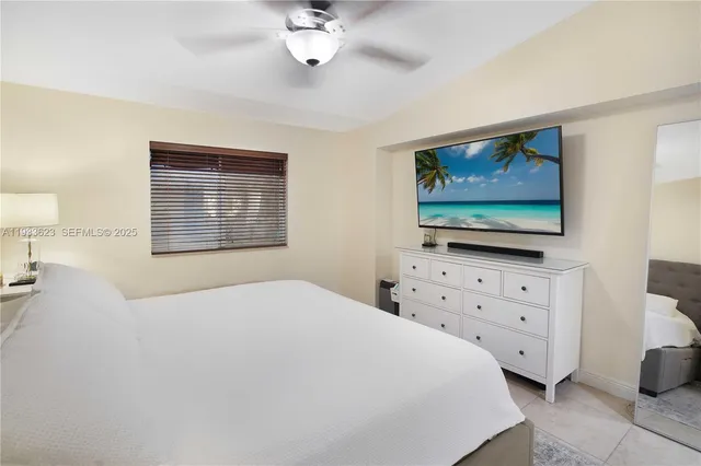 $2,400 | 6245 Southwest 47th Manor, Unit 204, Davie, FL 33314