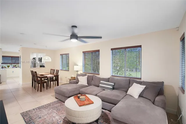 $2,400 | 6245 Southwest 47th Manor, Unit 204, Davie, FL 33314