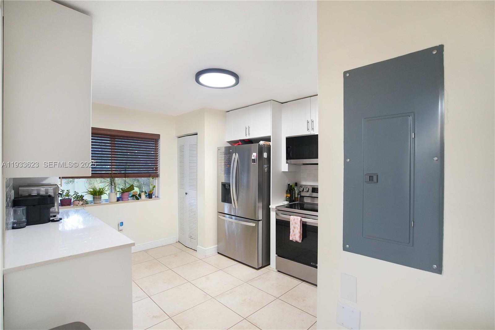 6245 Southwest 47th Manor, Unit 204 Davie, FL 33314 - Photo 9 of 25