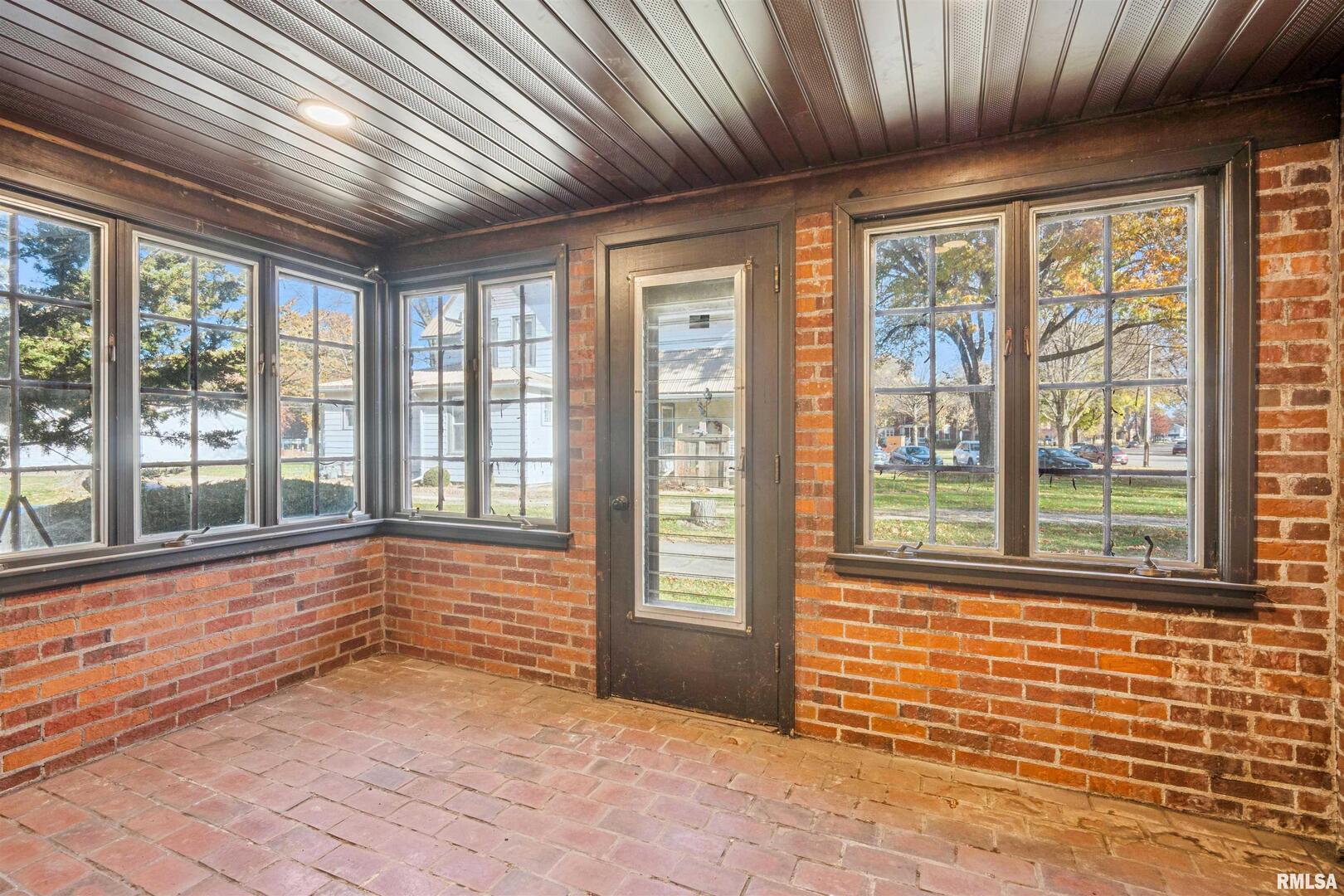 314 West 3rd Street Prophetstown, IL 61277 - Photo 11 of 29 a view of an empty room with a window