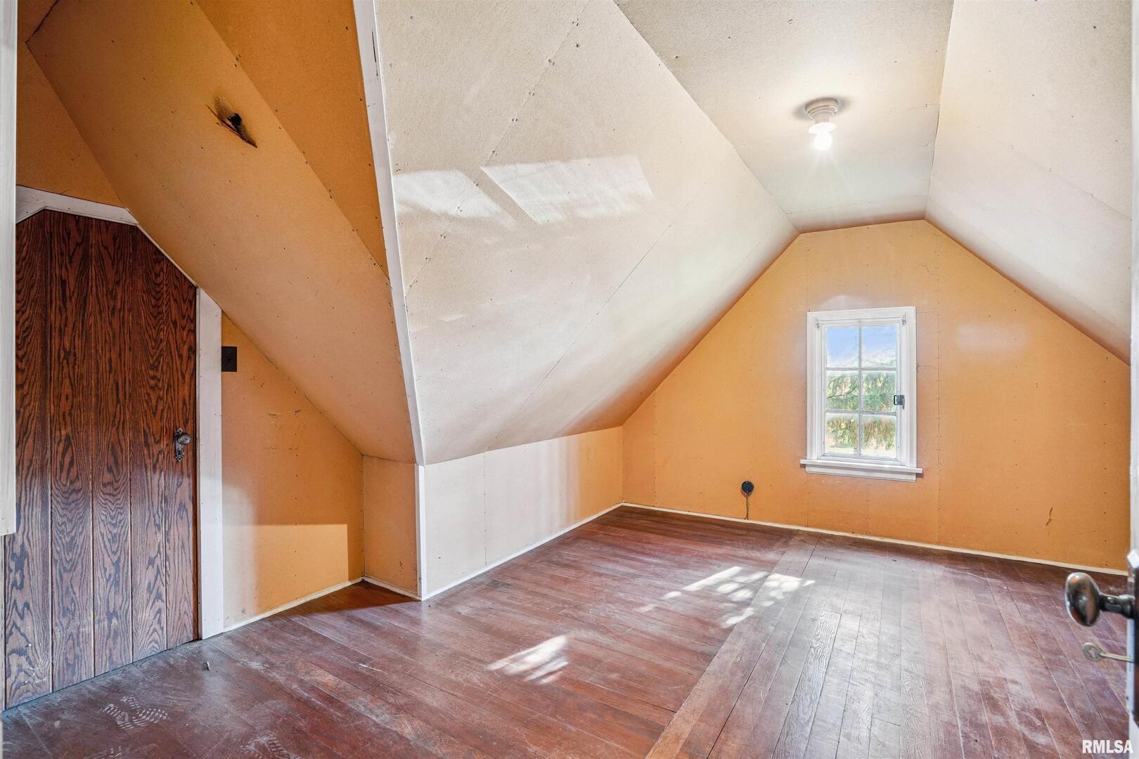 314 West 3rd Street Prophetstown, IL 61277 - Photo 20 of 29 a view of an empty room and window