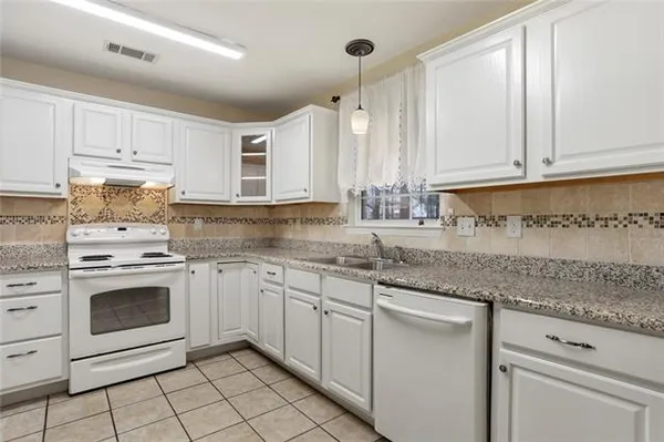 $1,800 | 71130 Sanders Street, Abita Springs, LA 70420